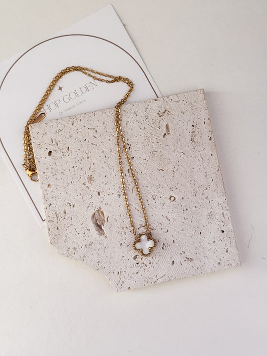 Clover White Necklace