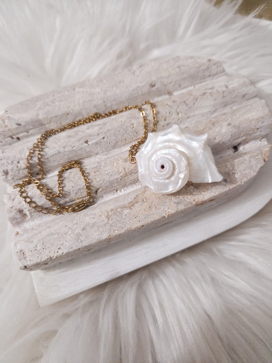 Caracol Necklace
